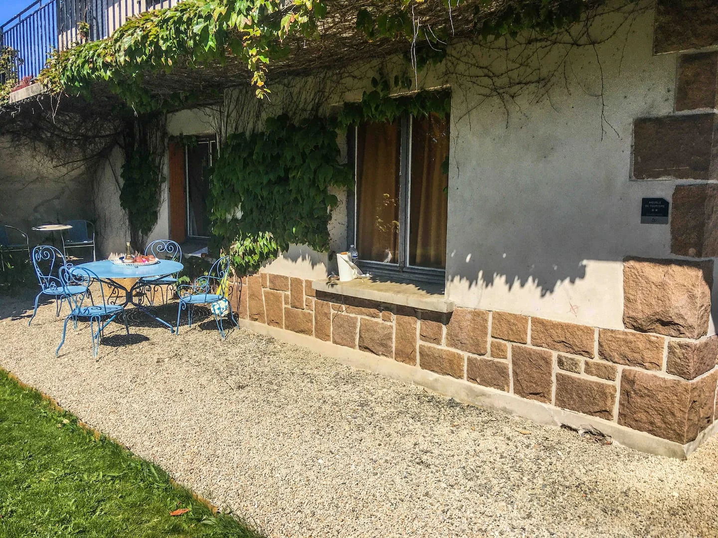 La zona pranzo vicino alla casa